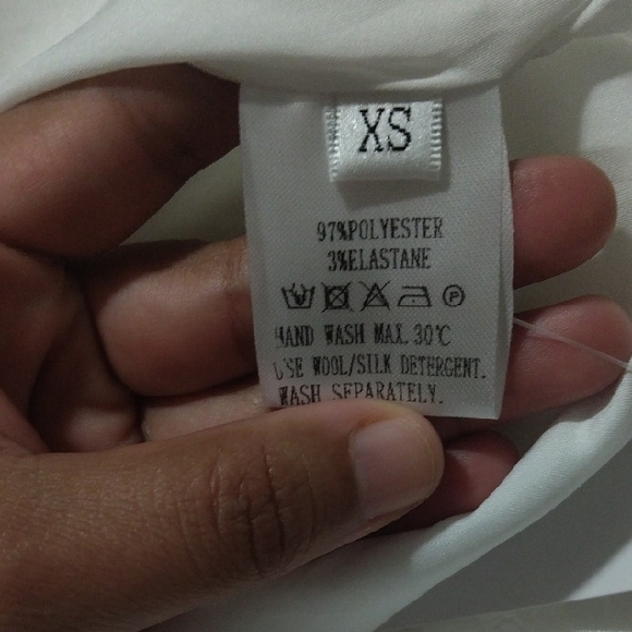 Elegant White Satin Maxi Dress - Picture 5 of 6